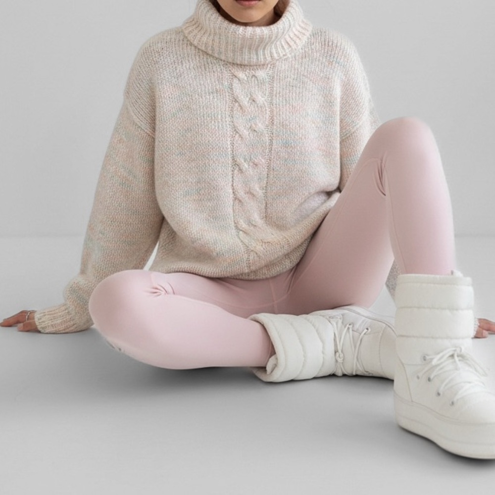 Vintage Wool Blend Cableknit Sweater M Pastel Kawaii Soft Girl Light Academia